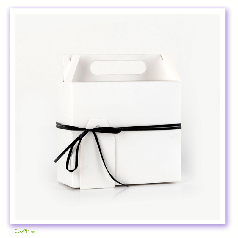 simplistic-elegance-white-favor-box-25pcs.png Sleek white favor box with elegant black ribbon, from the Simplistic Elegance collection, perfect for stylish eco-friendly gifting.