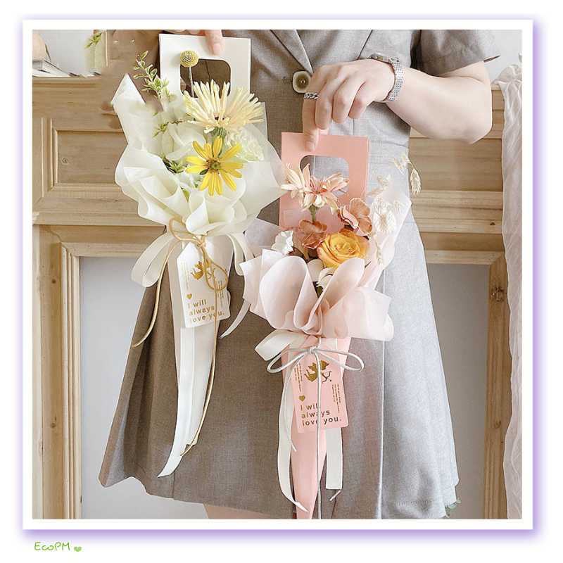 hand-held-flower-bouquet-bags.png