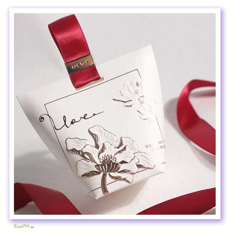 embossed-floral-love-wedding-favor-box.png