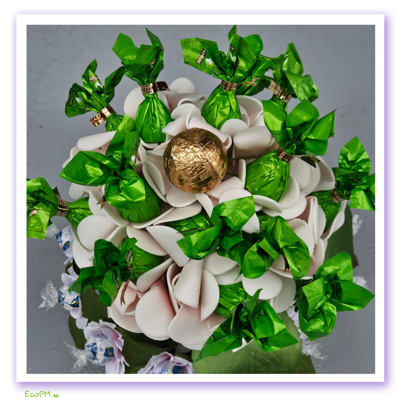 garden-delight-chocolate-bouquet-closeup.jpg Close-up of the Garden Delight Chocolate Bouquet, focusing on the premium chocolates and floral arrangement.