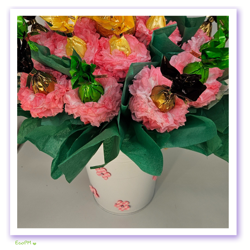spring-delight-chocolate-bouquet-detail.png